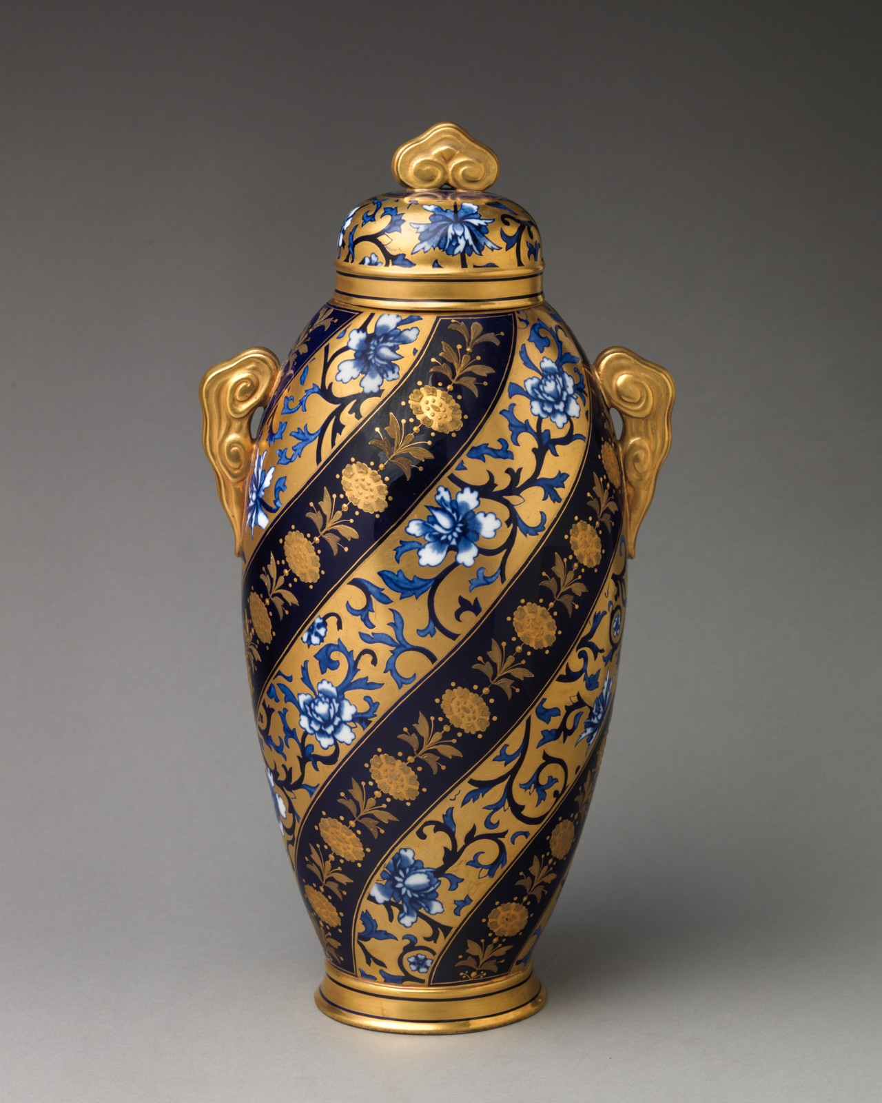 The Metropolitan Museum of Art Urn with lid 2018.62.147a, b